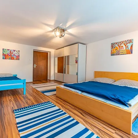 Apartman Διαμέρισμα Lobec